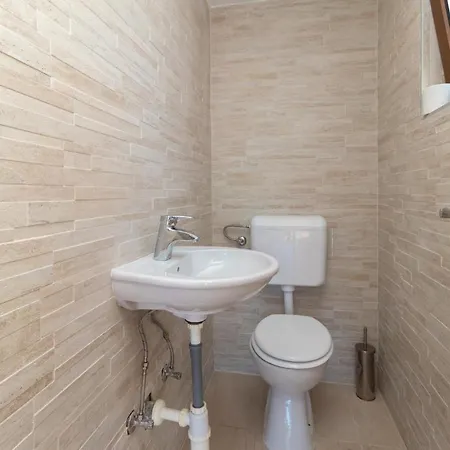 Amazing In With 8 Bedrooms, Jacuzzi And Private Swimming Pool * Zadar